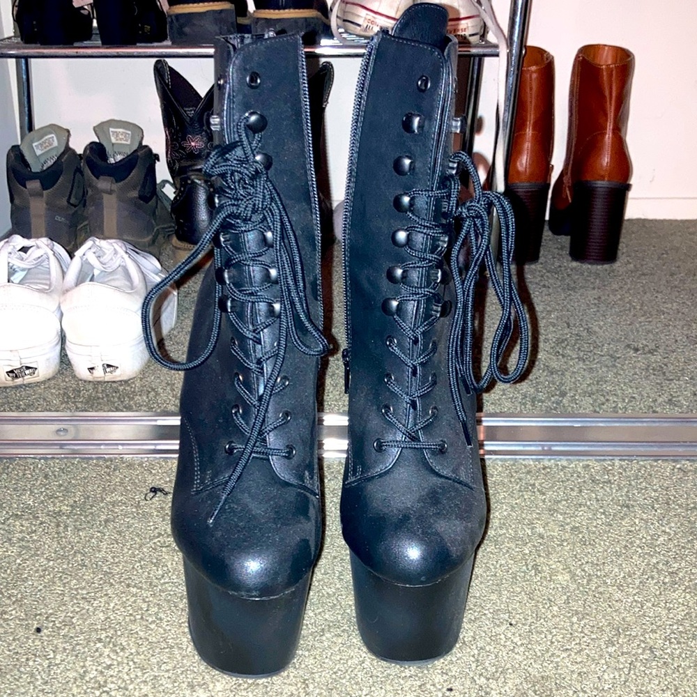 6 inch Black Pleasers